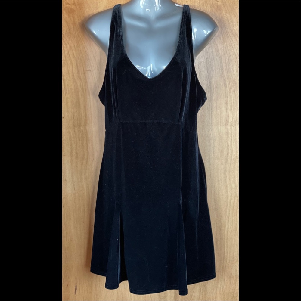 Black Velour Victoria Secret night gown